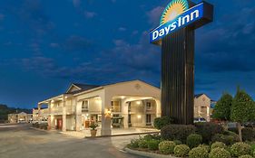 Days Inn By Wyndham Shorter
